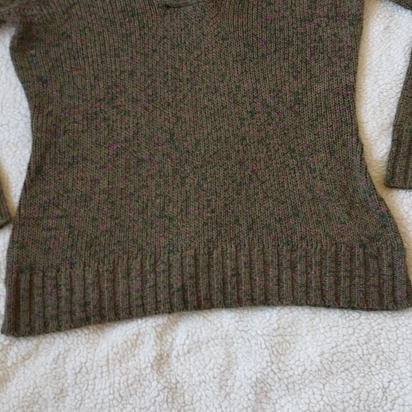 Liz Claiborne Women's L  Brown Pink and Green Speckled  V-neck Sweater - Picture 4 of 9